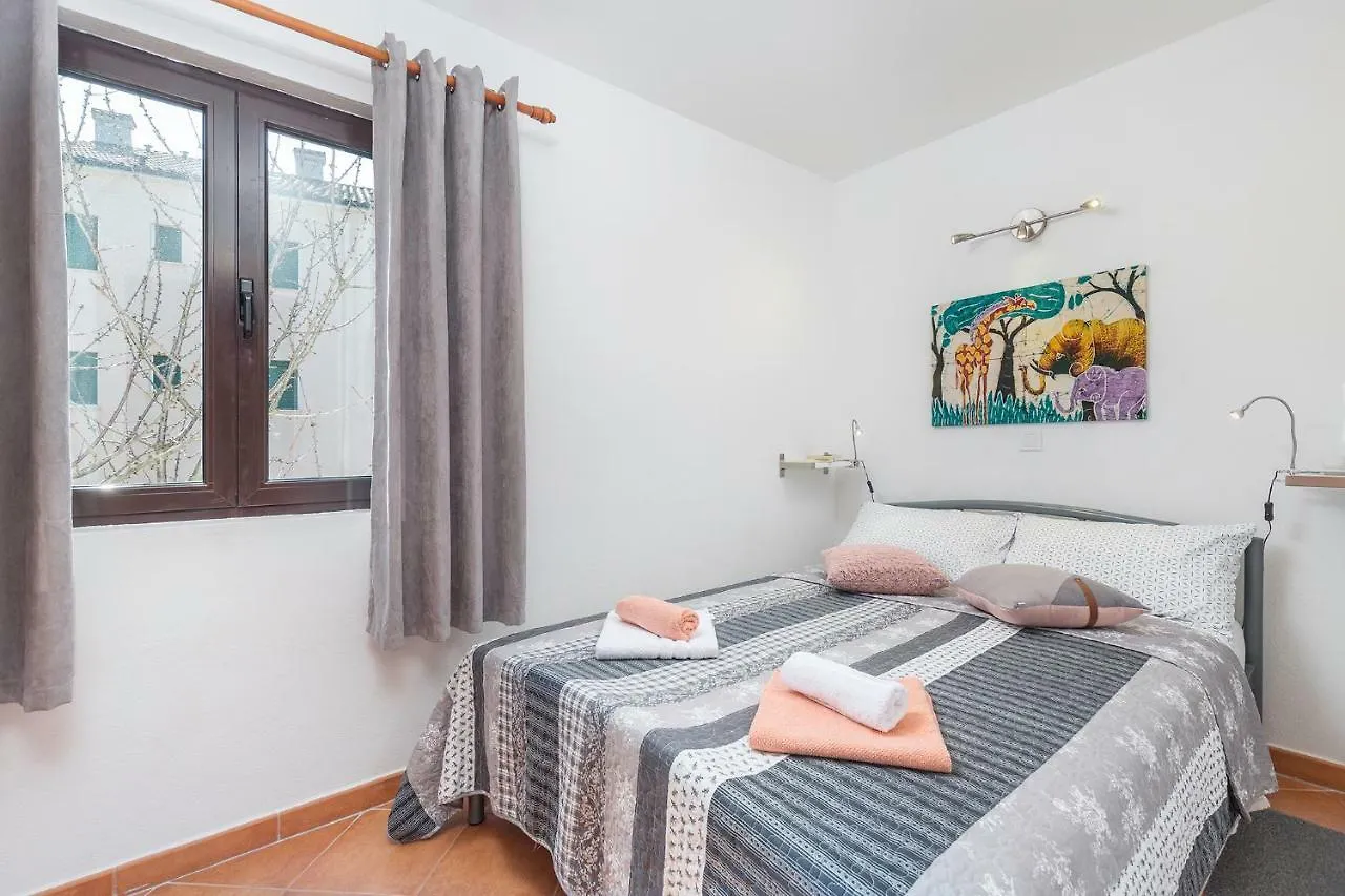 Apartment Sara Rovinj 0*,  Croatia